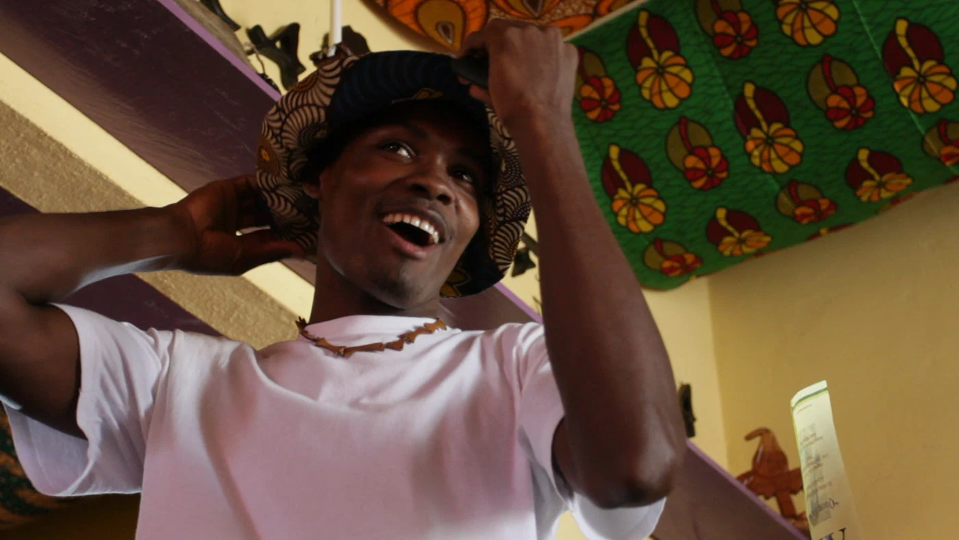 A performer filmed in São Tomé